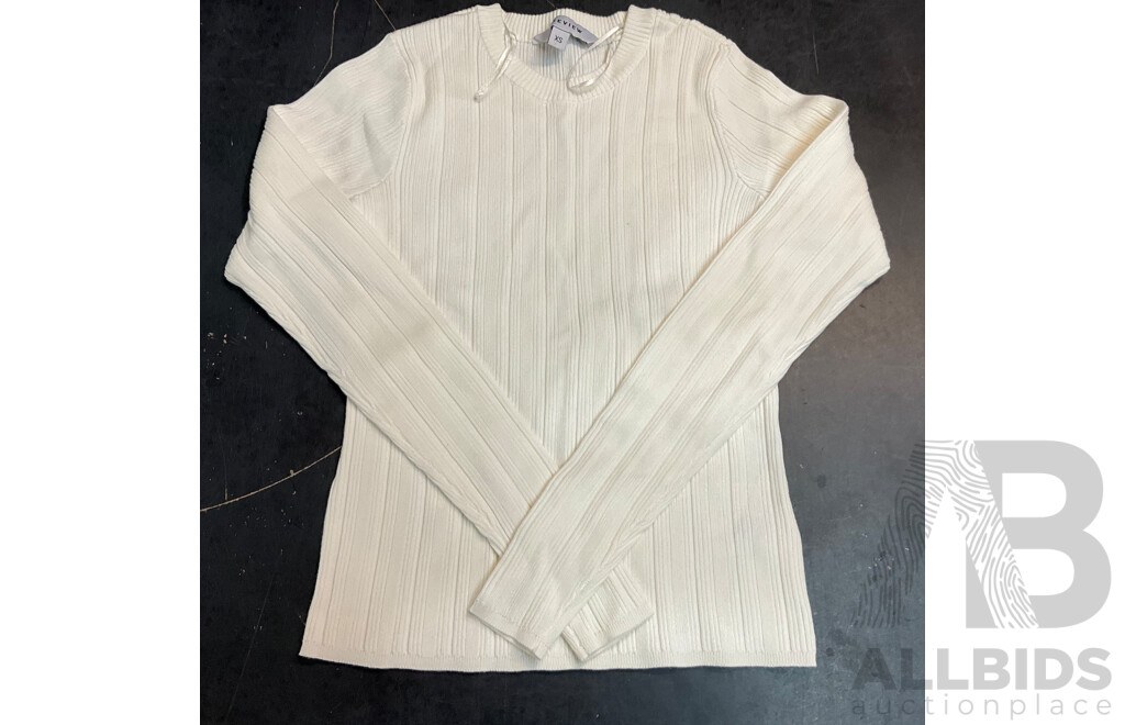 Womens Apparel, Underwears - Size 6, 10, XS, XXS & Assorted Socks