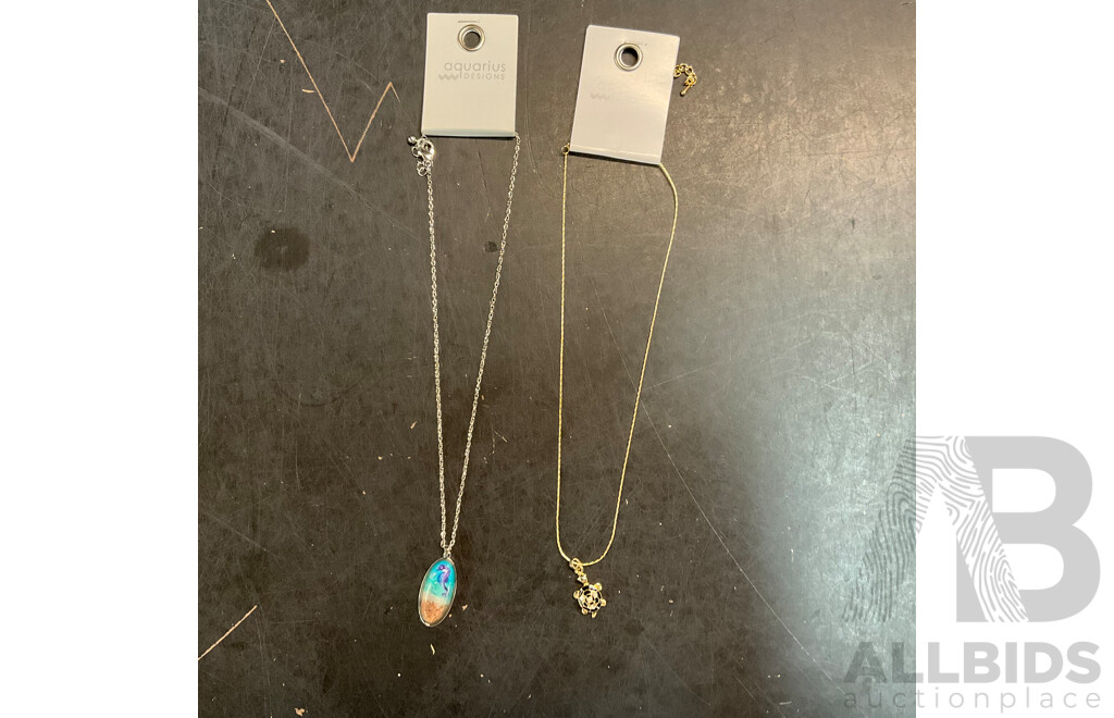 Assorted Aquarius Designs Jewellery & Kids Stickers & Toys and Assorted Bathroom Accessories & 1x Dog Jacket