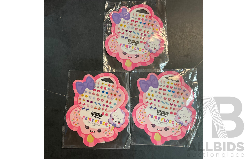 Assorted Aquarius Designs Jewellery & Kids Stickers & Toys and Assorted Bathroom Accessories & 1x Dog Jacket