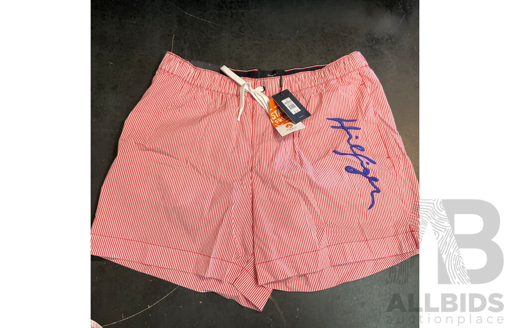 Tommy Hilfiger Shorts Size M/L - Lot of 2