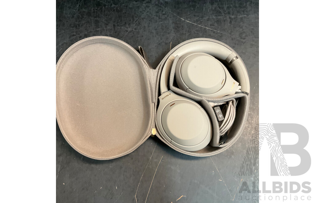 Sony WH-1000XM4 Wireless Noise Cancelling Stereo Headset