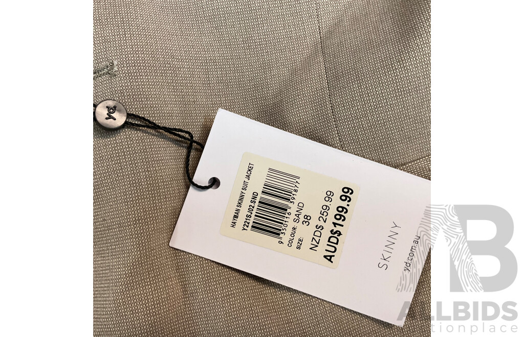 GANT XL White Hoodie & YD Hayman Skinny Suit Size 38