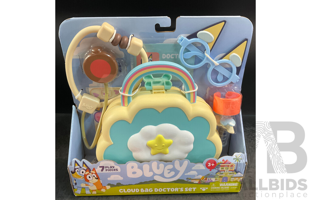 Bluey Cloud Bag Doctor's Set & Seed Size 4 Kids T-shirt & Liquid Ears Wireless Earphones