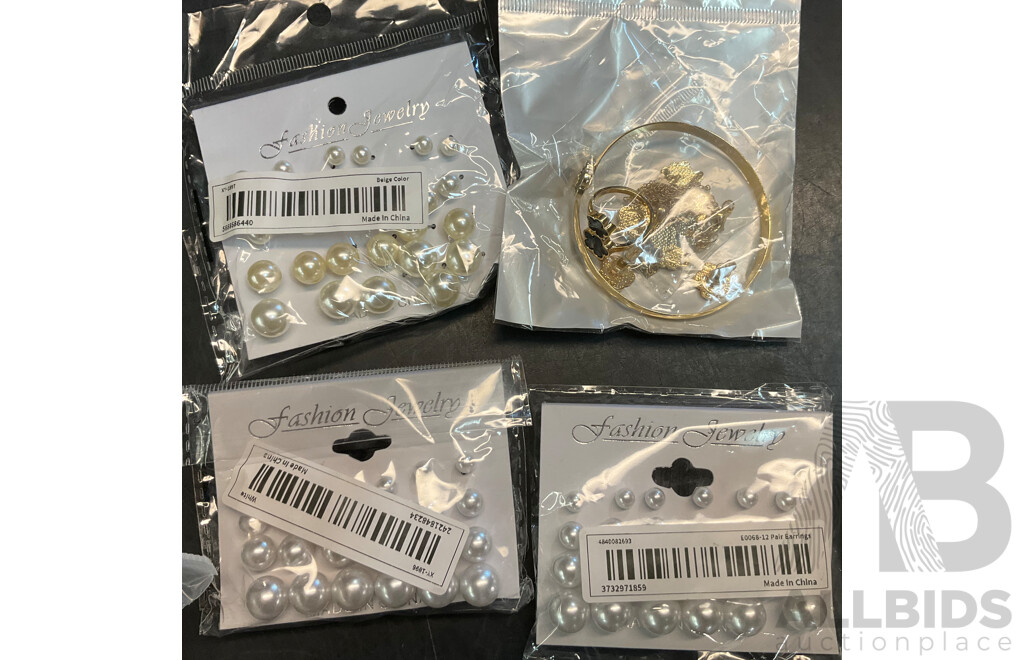 Womens Apparel & Accessories From Online Order Parcels