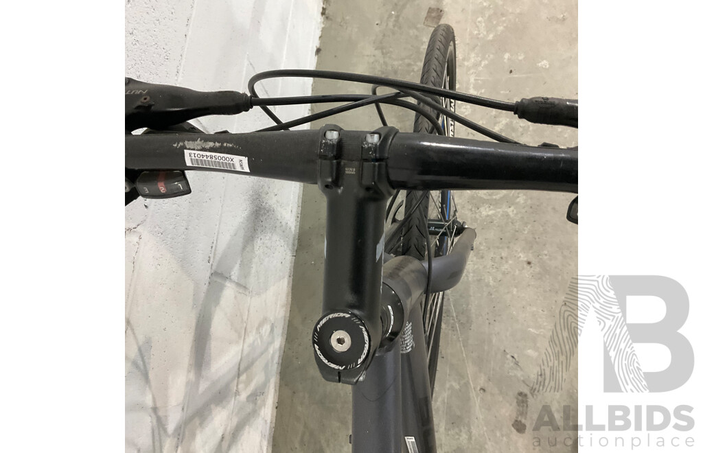 Merida Speeder 20 Bike Flat Bar Road Bike - Dark Silver - Frame 54cm