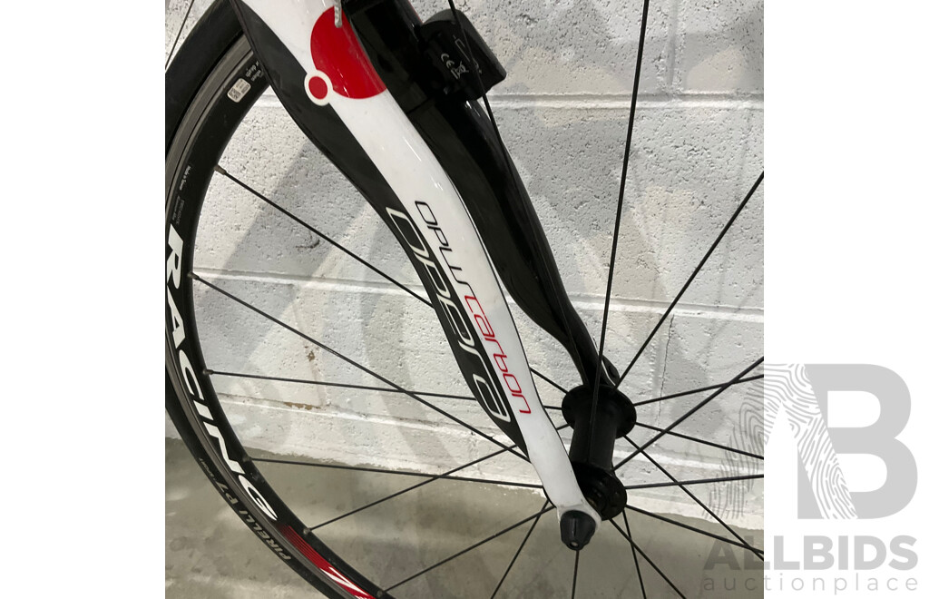 OPERA Carbon Fiber Bike