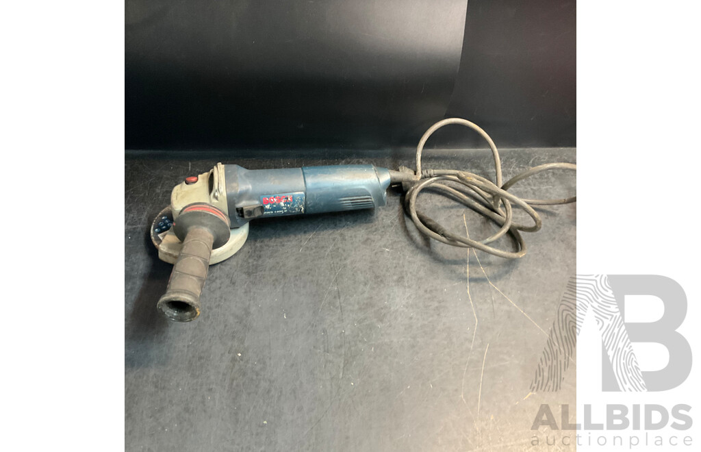 BOSCH Box Contains GWS1440C Angle Grinder & Assorted Car-Related Tools