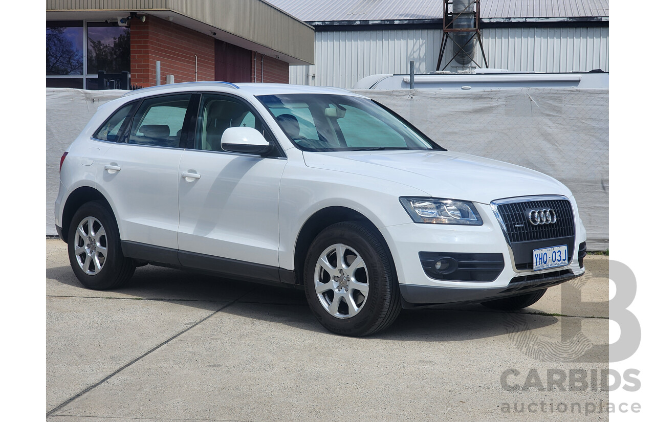 6/2011 Audi Q5 2.0 TDI Quattro 8R MY12 4d Wagon White 2.0L