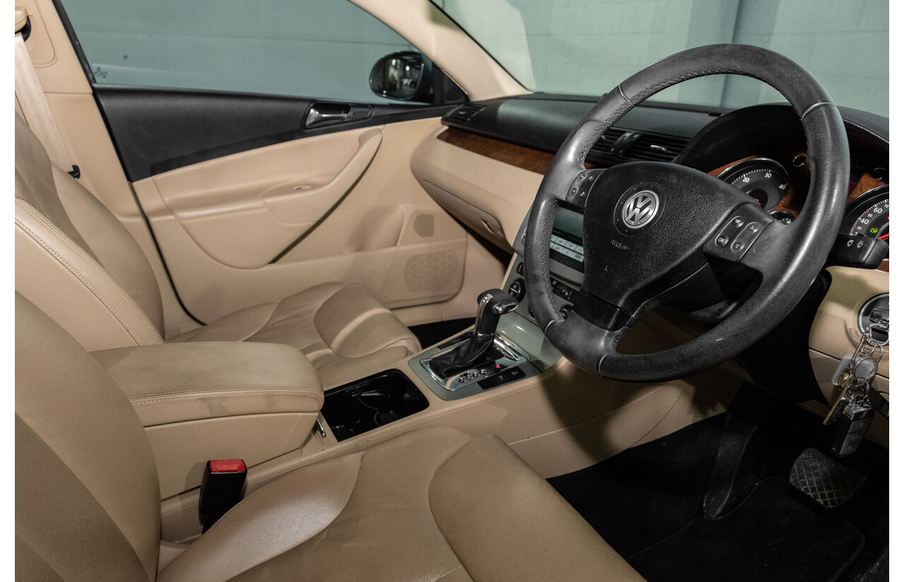 12/2006 Volkswagen Passat 2.0 TDI 3C 4d Sedan Granite Green Metallic Turbo Diesel 2.0L