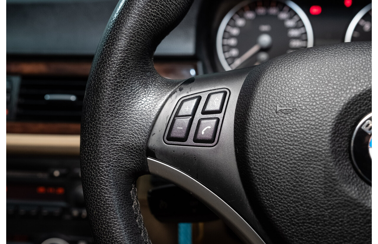 2/2007 BMW 320i Executive E90 4d Sedan Monaco Blue 2.0L