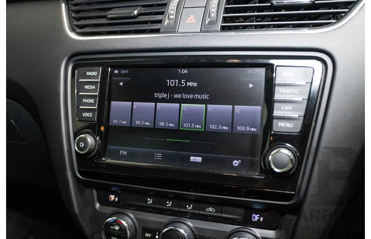 06/2015 Skoda Octavia RS 162 TSI NE MY15 4d Wagon Race Blue Metallic Turbo 2.0L