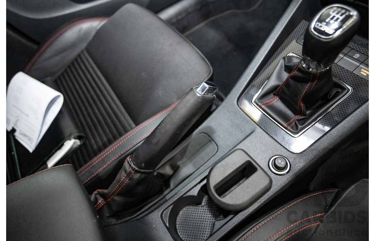 06/2015 Skoda Octavia RS 162 TSI NE MY15 4d Wagon Race Blue Metallic Turbo 2.0L