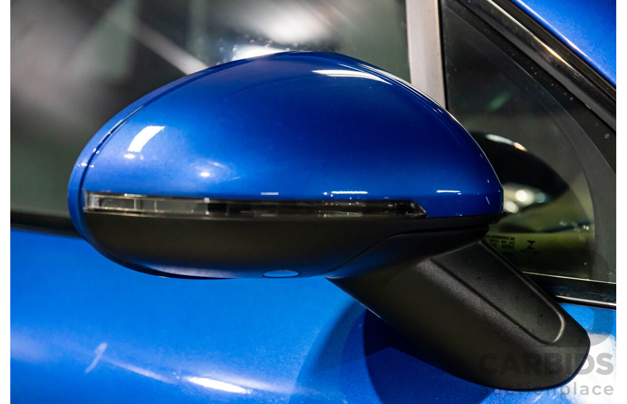 01/2016 Porsche Macan S Diesel (AWD) MY16 4d Wagon Sapphire Blue Metallic Turbo Diesel 3.0L