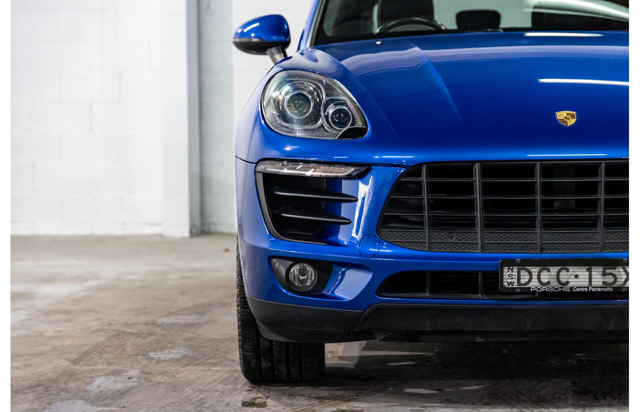 01/2016 Porsche Macan S Diesel (AWD) MY16 4d Wagon Sapphire Blue Metallic Turbo Diesel 3.0L