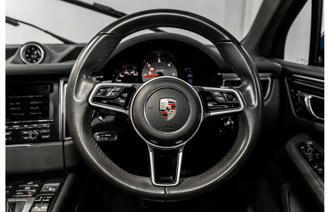 01/2016 Porsche Macan S Diesel (AWD) MY16 4d Wagon Sapphire Blue Metallic Turbo Diesel 3.0L