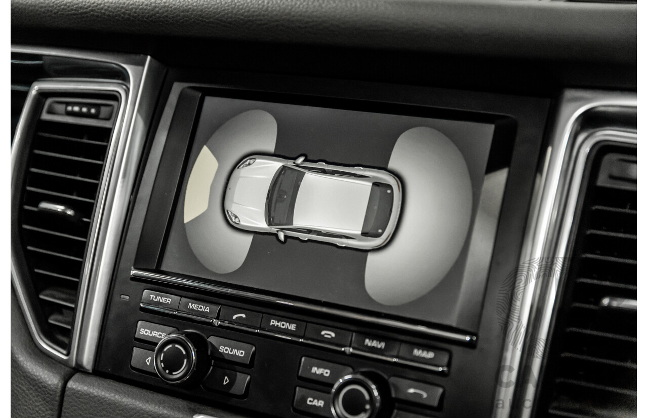 01/2016 Porsche Macan S Diesel (AWD) MY16 4d Wagon Sapphire Blue Metallic Turbo Diesel 3.0L