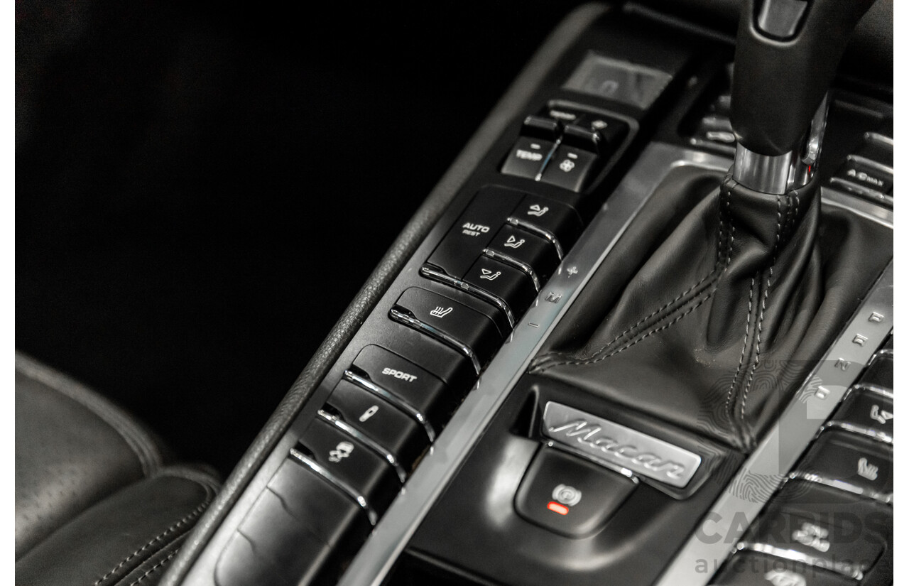 01/2016 Porsche Macan S Diesel (AWD) MY16 4d Wagon Sapphire Blue Metallic Turbo Diesel 3.0L