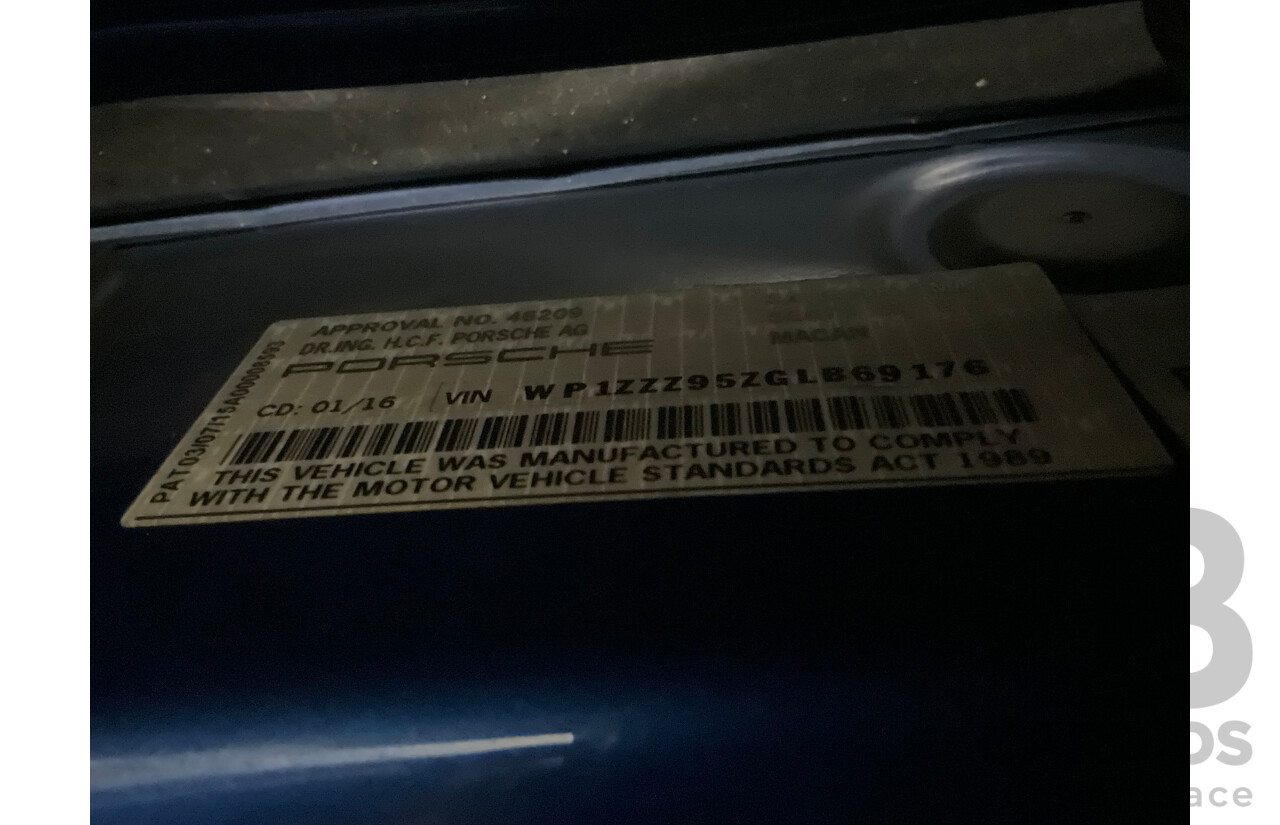 01/2016 Porsche Macan S Diesel (AWD) MY16 4d Wagon Sapphire Blue Metallic Turbo Diesel 3.0L