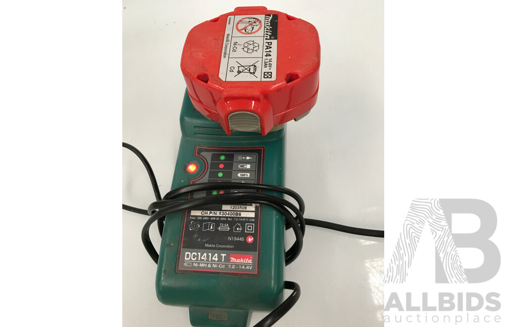 Makita (6281D) Drill with Charger and Batteries