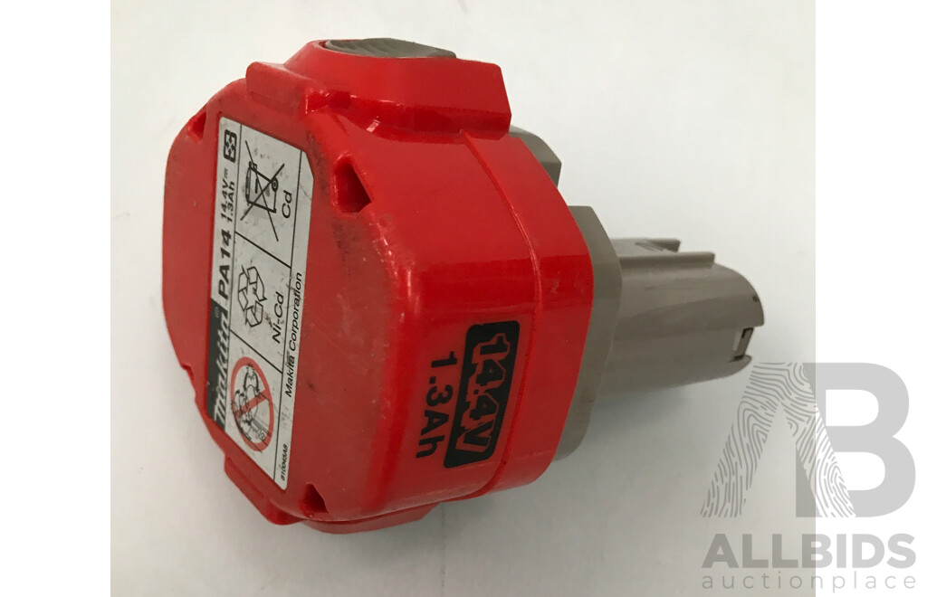 Makita (6281D) Drill with Charger and Batteries