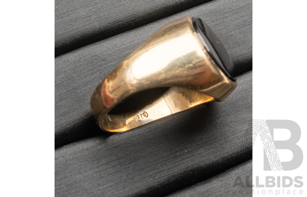 9ct Vintage Onyx Signet Ring, Size O, 5.91 Grams