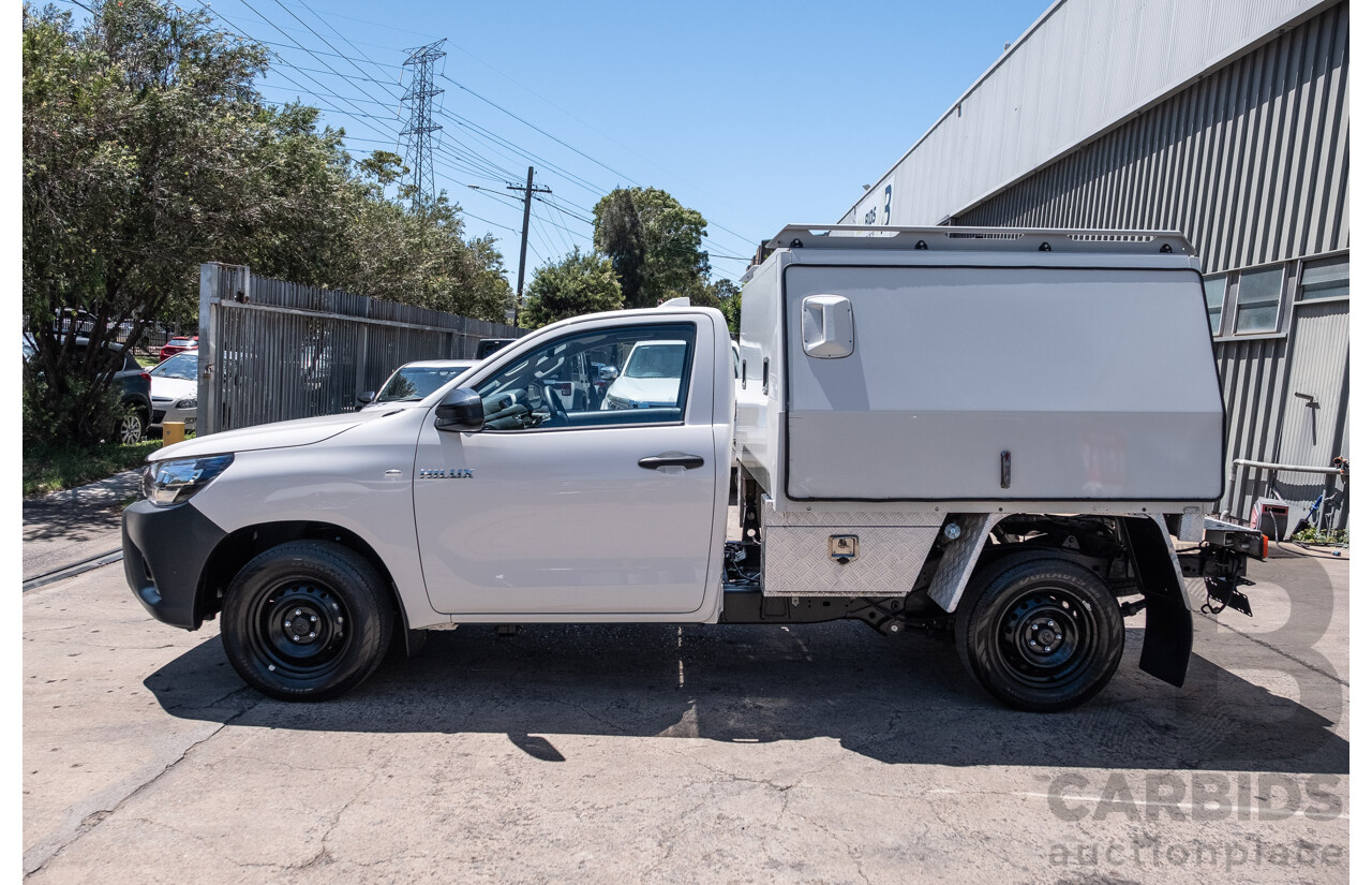 11/2023 Toyota Hilux Workmate (4x2) TGN121R C/Chas Glacier White 2.7L