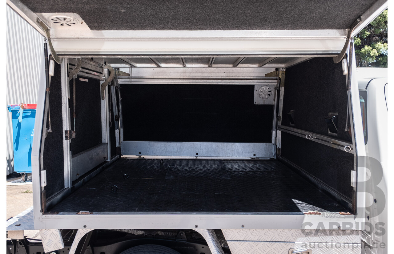 11/2023 Toyota Hilux Workmate (4x2) TGN121R C/Chas Glacier White 2.7L