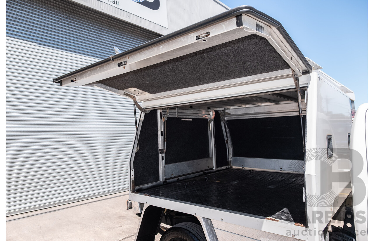 11/2023 Toyota Hilux Workmate (4x2) TGN121R C/Chas Glacier White 2.7L