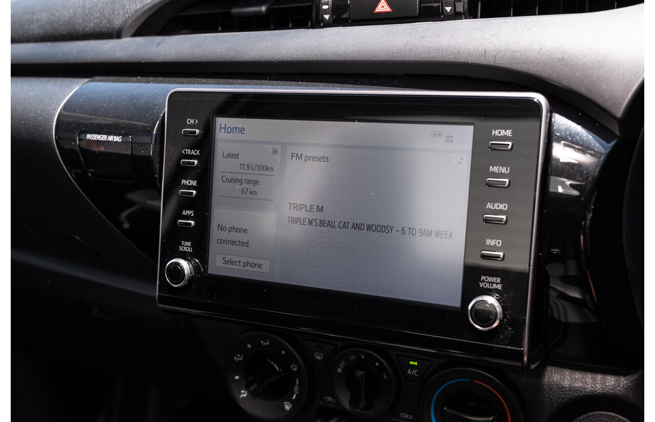 11/2023 Toyota Hilux Workmate (4x2) TGN121R C/Chas Glacier White 2.7L