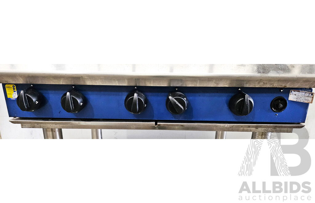 Moffat Blue Seal Freestanding 4 Burner Gas Cooktop with Griddle Plate