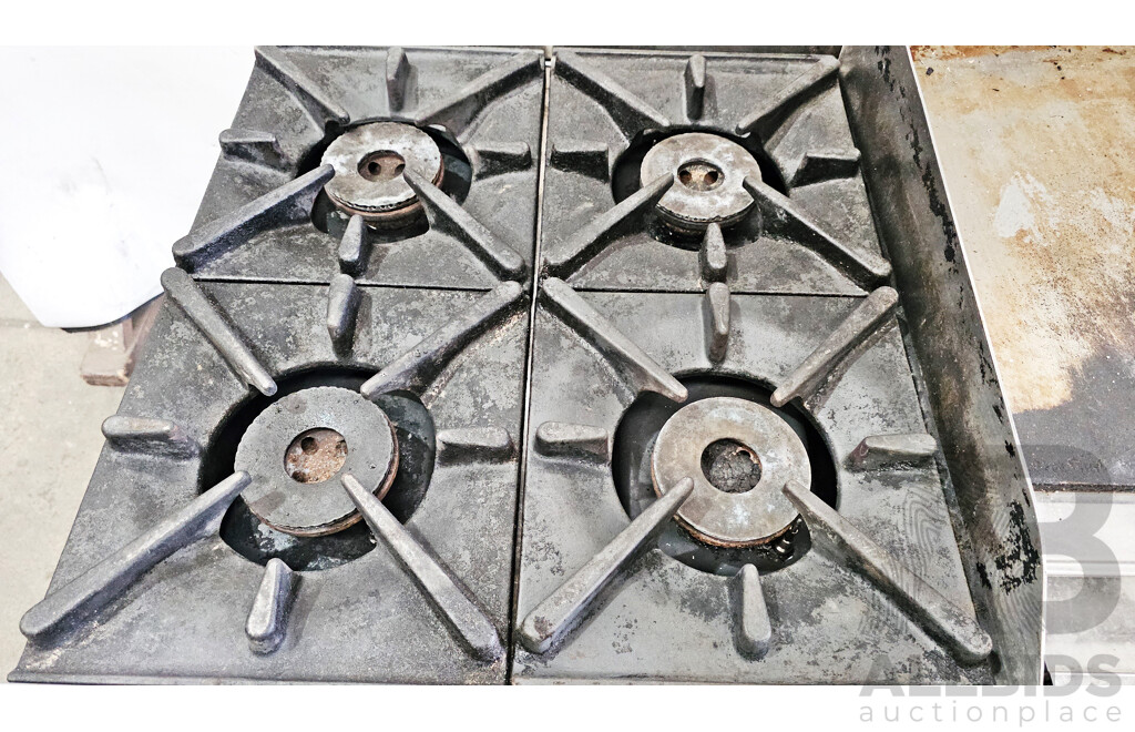Moffat Blue Seal Freestanding 4 Burner Gas Cooktop with Griddle Plate