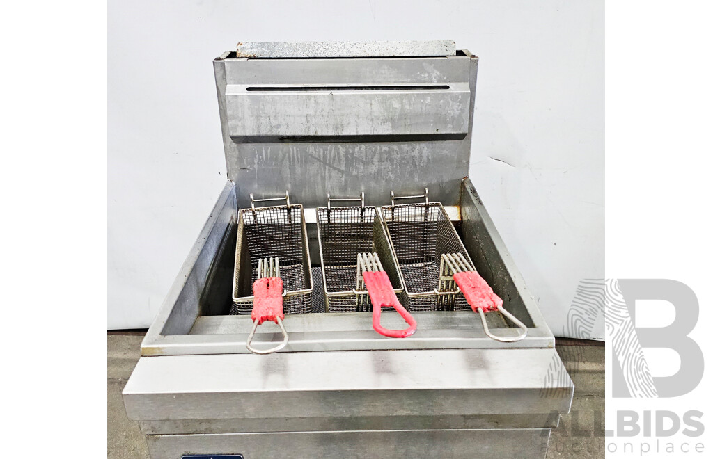 F.E.D Frymax 5 Burner Gas Fryer W/ Frying Baskets