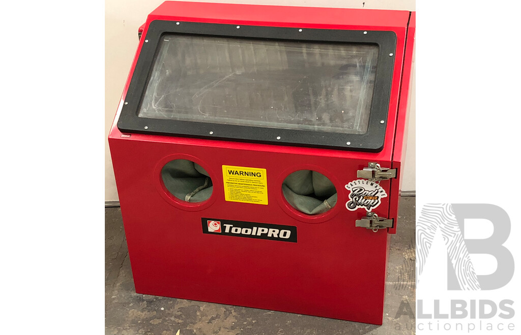 Toolpro 100 Litre Sandblasting Cabinet