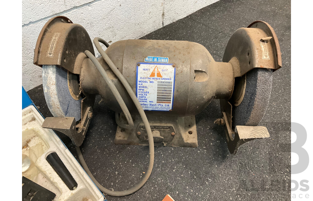 Vintage Heavy Duty Electric Bench Grinder and SKIL Circular Saw - Lot of 2