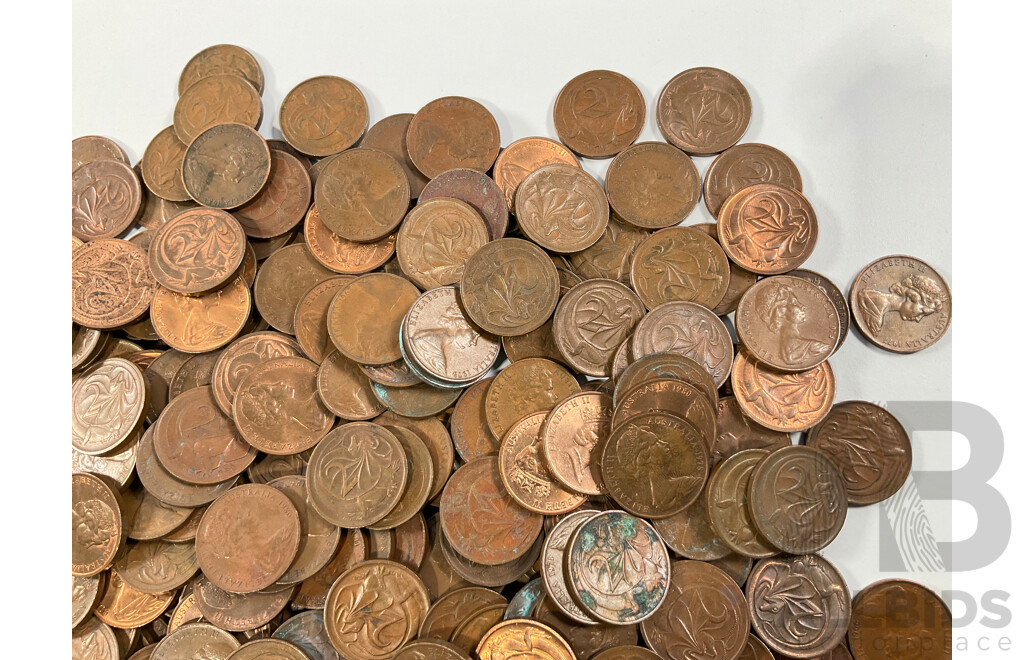 Collection of Australian Two Cent Coins, Examples Spanning 1966 to 1989 - Approximately 2.2 Kilograms