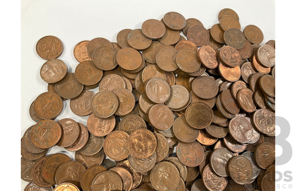Collection of Australian Two Cent Coins, Examples Spanning 1966 to 1989 - Approximately 2.2 Kilograms