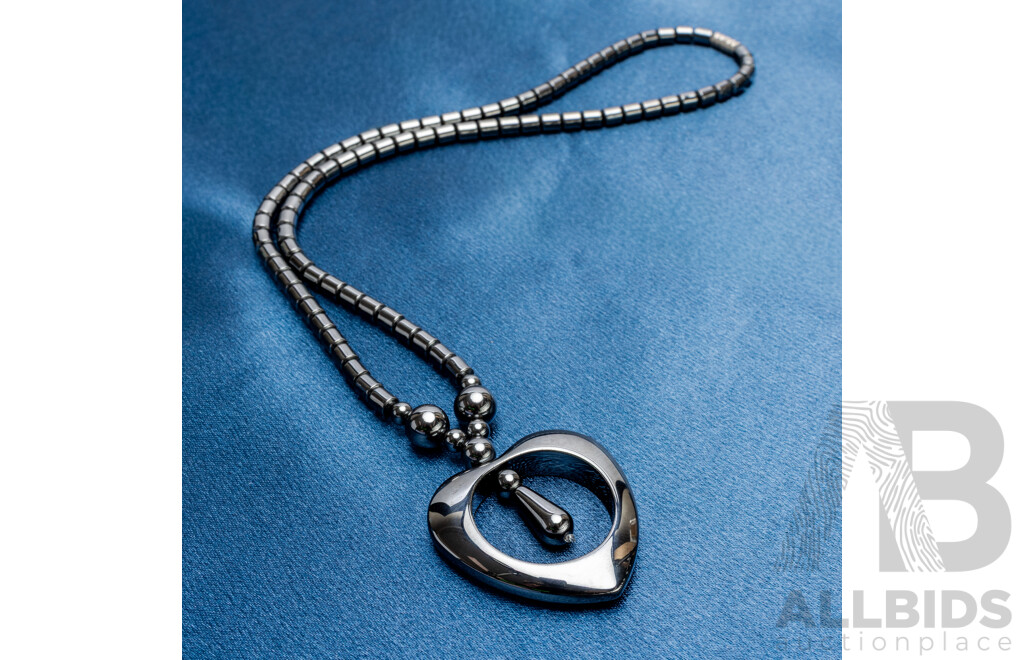 Hematite Heart Necklace - Length 46.5cms
