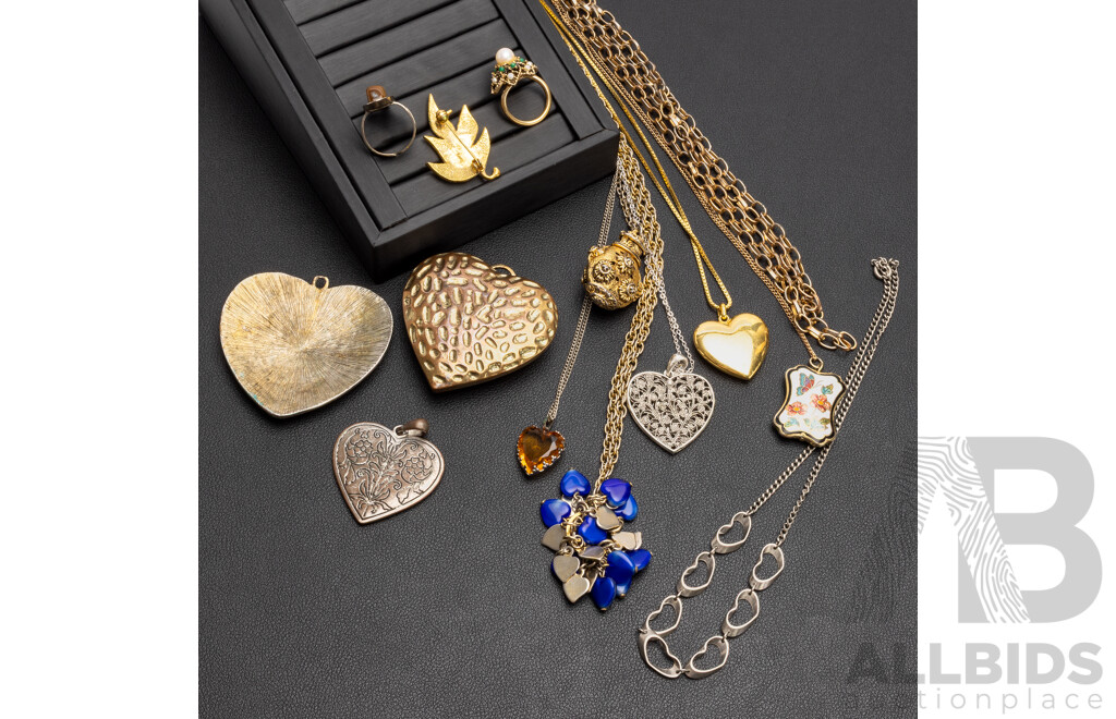 Assorted Costume Jewellery, Pendants, Chains, Earrings, Rings - Lot of 14