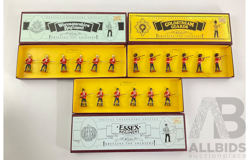 Vintage Britains Cast Lead Goldstream Guards with Worcestershire and Essex Regiments, Made in England