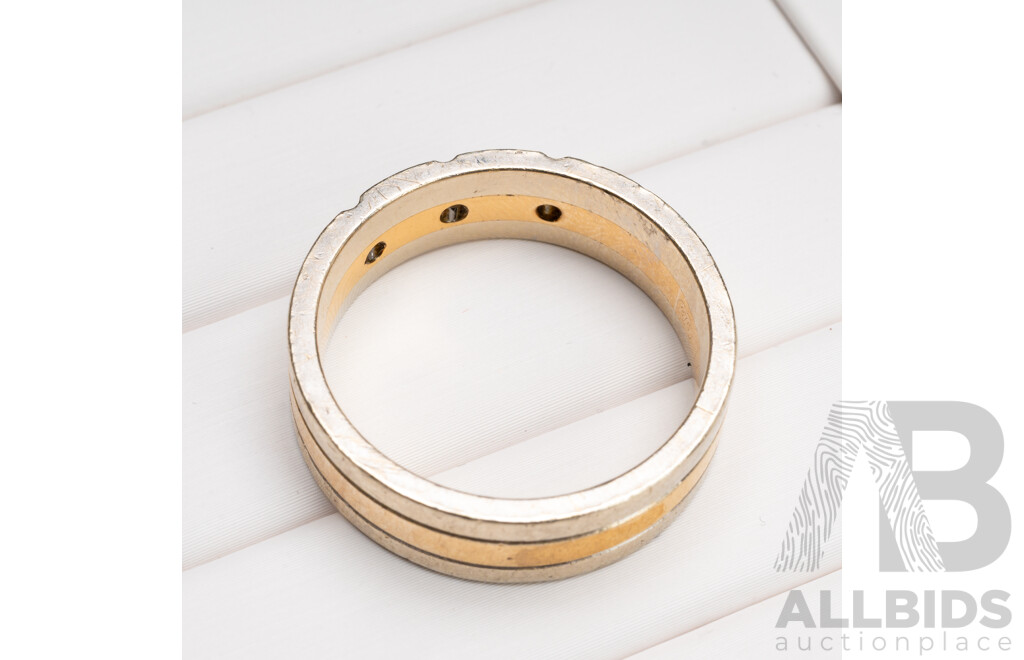 A&C 9ct Baguette Diamond Two Tone Mens Wedding/dress Ring, TDW 0.15ct, Size W, 10.32 Grams