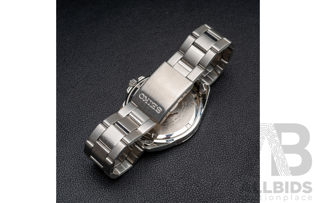 Seiko 6N42-00H0 100M Mens Watch, 42mm, Silver/navy