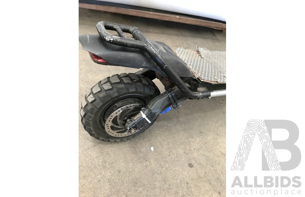 Kaabo Wolf Warrior X Electric Scooter