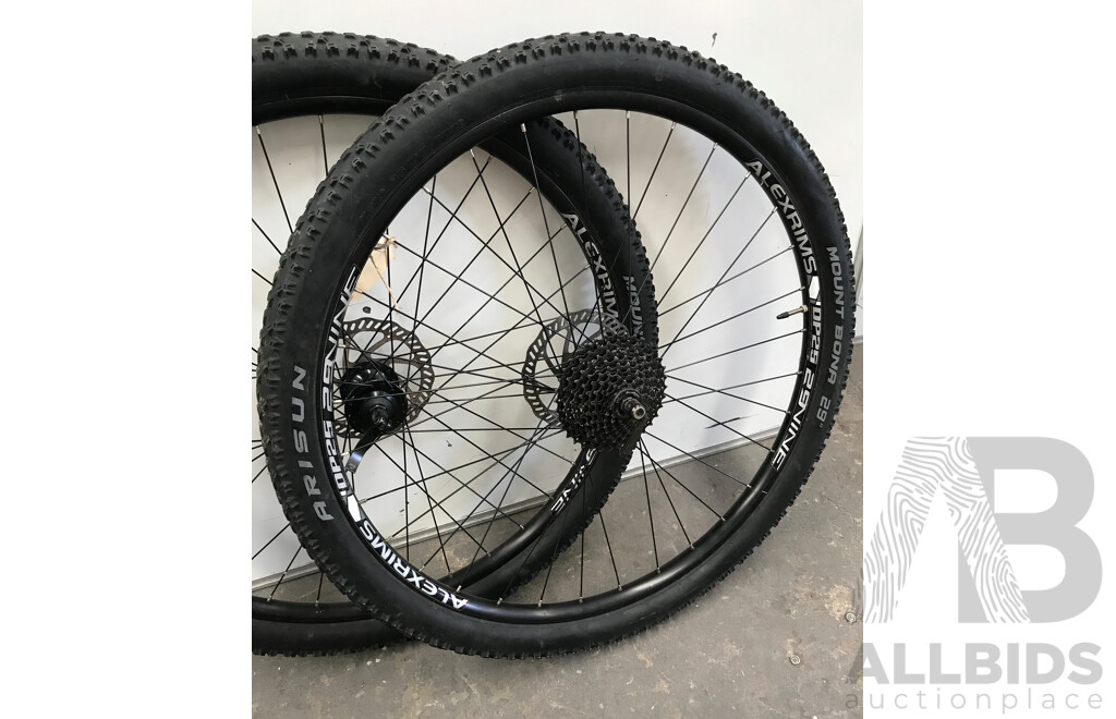Pair of Arisun Mount Bona 29 Inch Tyre with Wheels