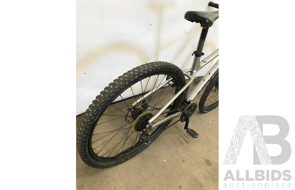 Norco Storm 21 Speed Mountain Bike