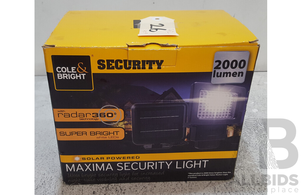 Cole&Bright Security 2000 Lumen Solar Powered Maxima Security Light