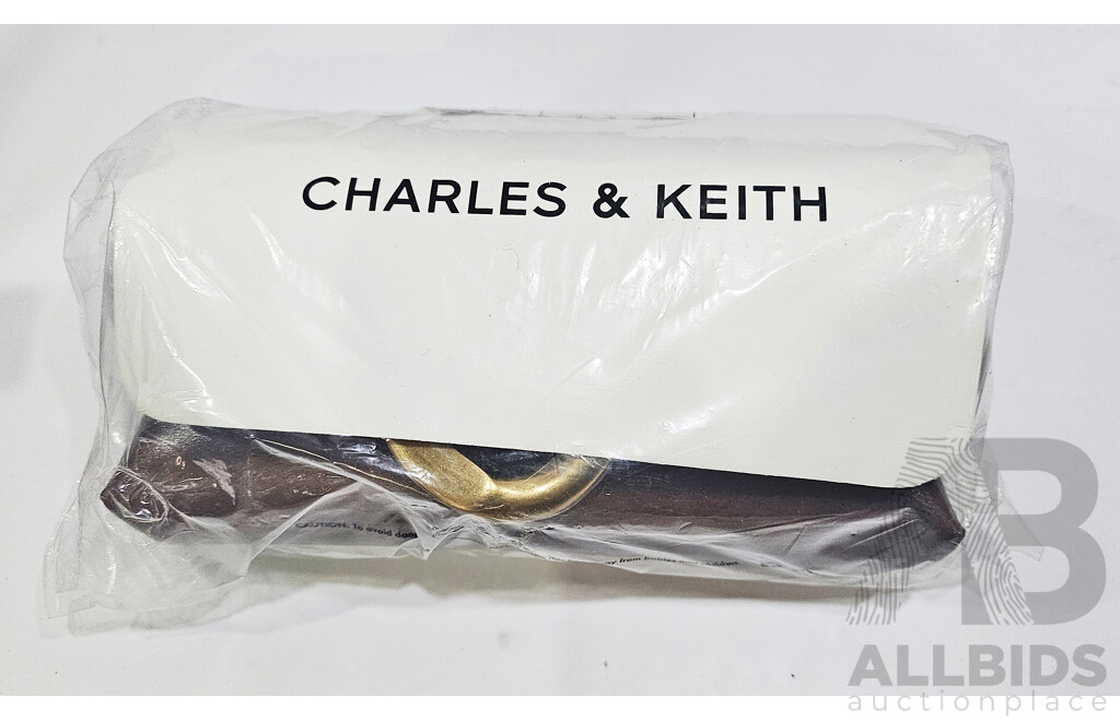 Assorted Lot of Multimedia Accessories & Coins