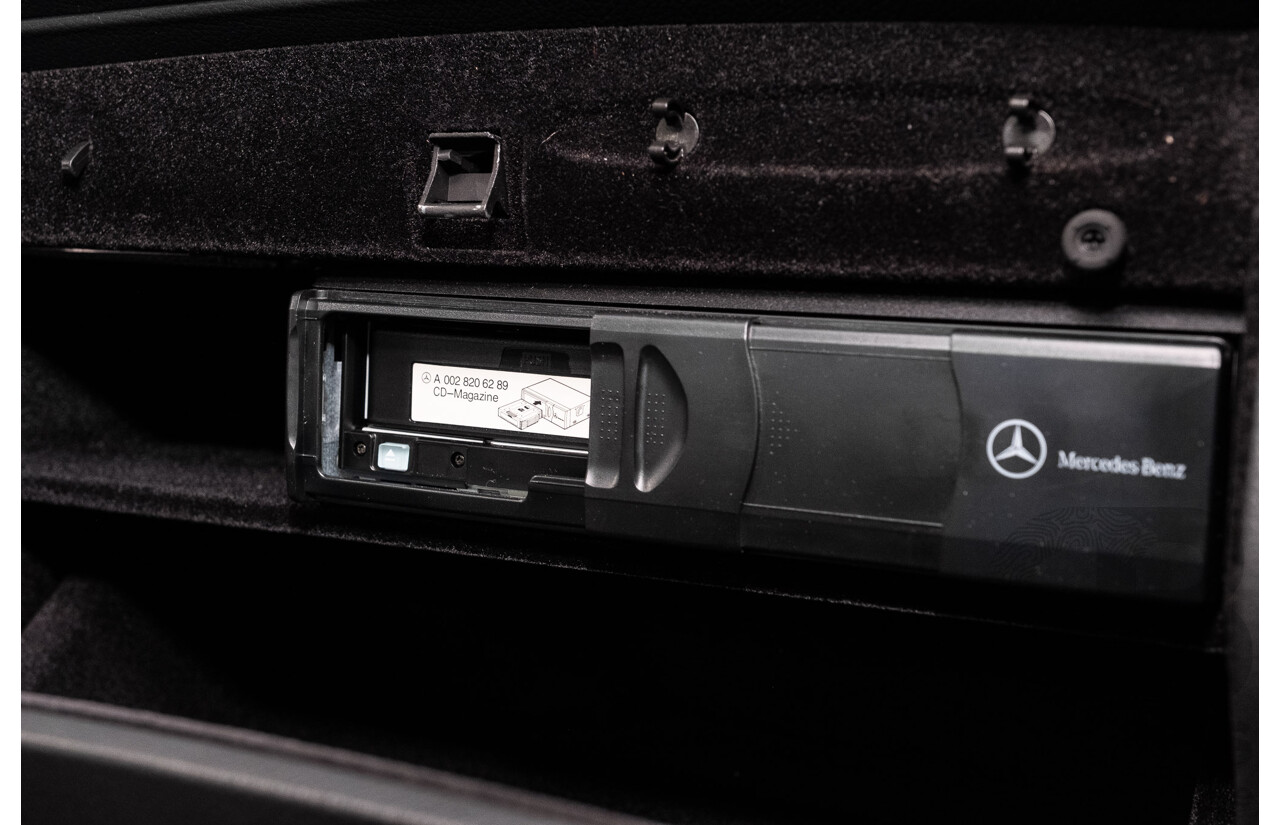 3/2004 Mercedes-Benz Clk320 Avantgarde A209 2d Cabriolet Tanzanite Blue Metallic V6 3.2L