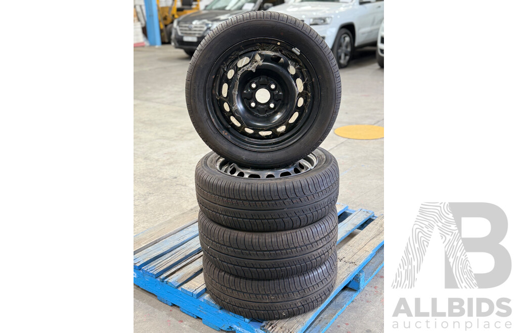 TOYO R27 185/55 R15 Tyres