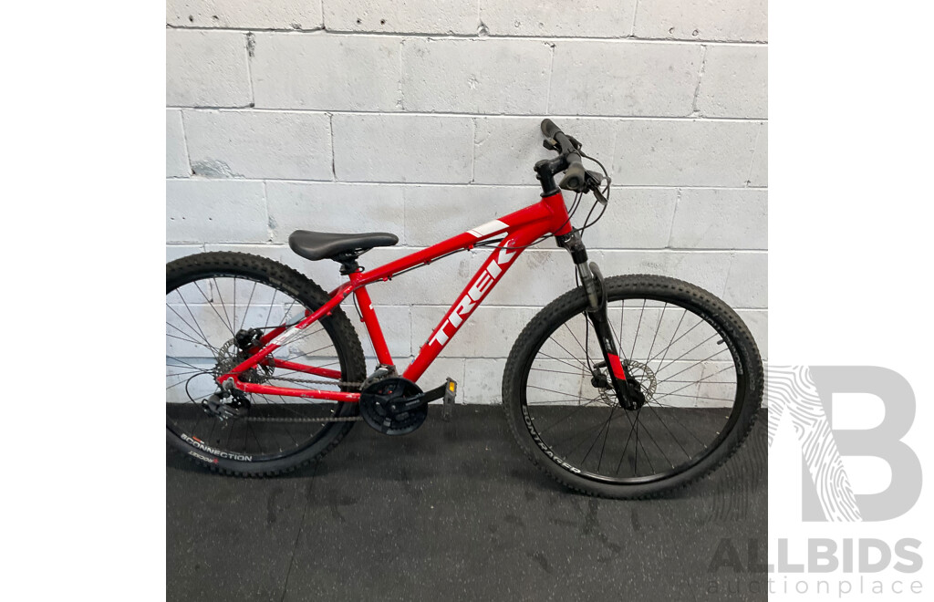 TREK Marlin 5 Mountain Bike 15.5 Inch Red Bike