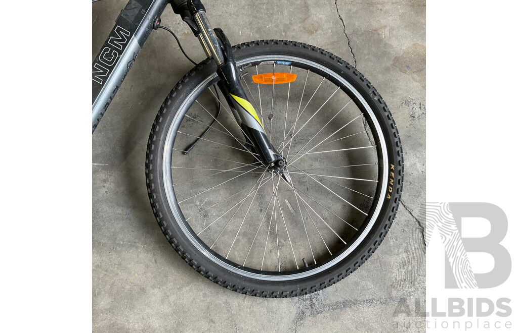 Spare & Repair - NCM 28 '' Frame with Front Wheel &  Cheng Shine Tire Size 26'' & E-scooter